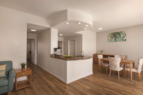 Radisson Hotel Panama City Beach - Oceanfront image 10