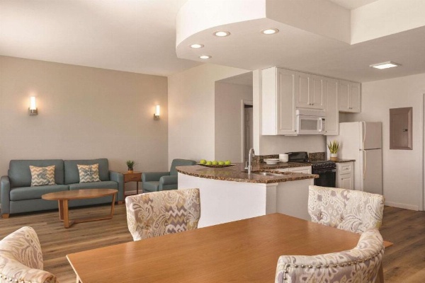 Radisson Hotel Panama City Beach - Oceanfront image 11