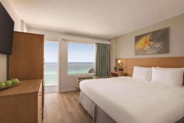 Radisson Hotel Panama City Beach - Oceanfront image 15