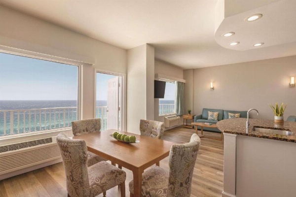 Radisson Hotel Panama City Beach - Oceanfront image 18